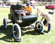 1905 Oldsmobile Runabout at the Newport Beach Concours d'Elegance 2000