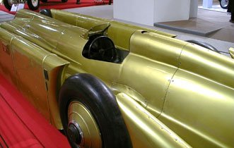 Rtromobile 2003 - 1929 Golden Arrow Henry Seagrave World Speed Record Vehicle